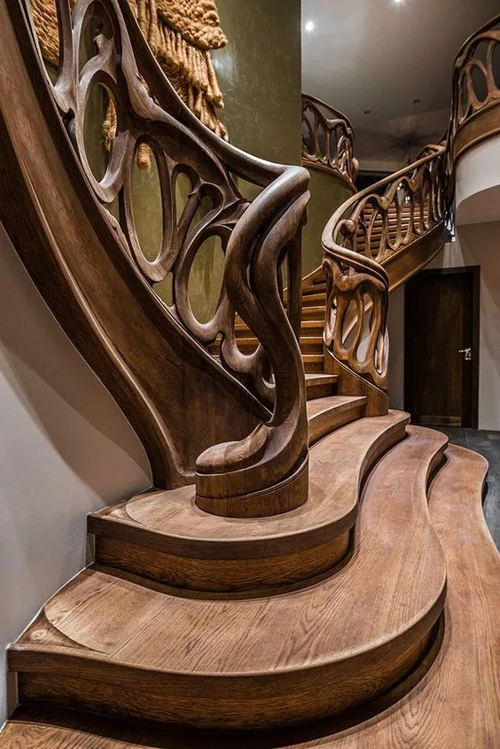 Choosing the Best Materials for Wooden Staircases