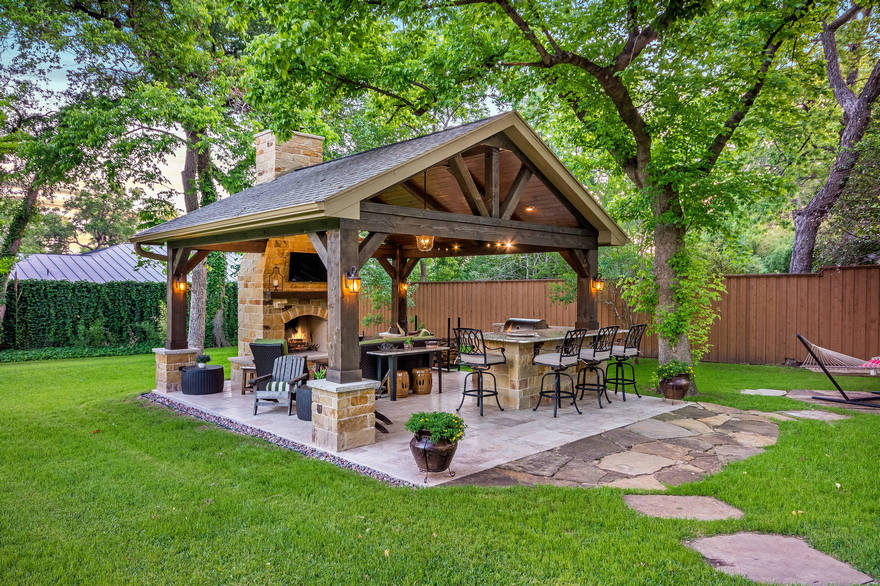 Rustic Outdoor Patios And Decor Ideas